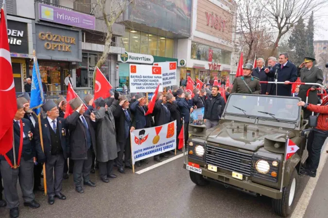 Cumhurbaşkanı Yardımcısı Yılmaz: "Deprem bölgemize 2,6 trilyon lirayı aşan yatırımlar yaptık" Cumhurbaşkanı Yardımcısı Yılmaz: "Deprem bölgemize 2,6 trilyon lirayı aşan yatırımlar yaptık"