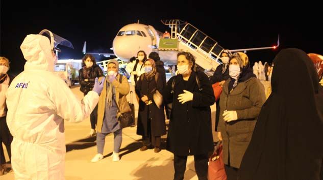 Almanya’dan getirilen 187 Türk vatandaşı Kütahya’daki yurtlara yerleştirildi