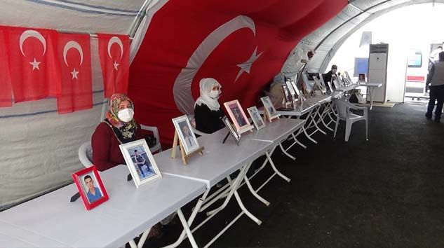 HDP önündeki ailelerin evlat nöbeti 233’üncü gününde