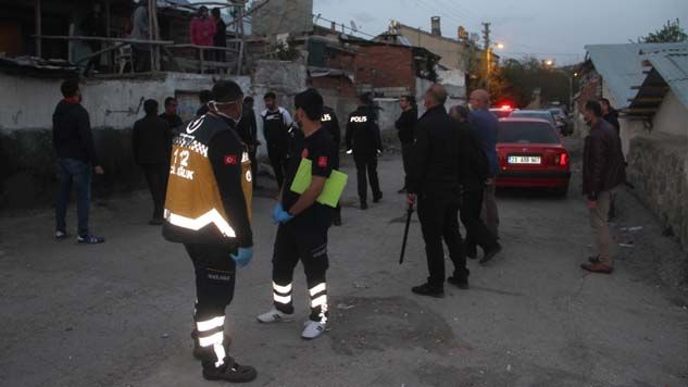 Elazığ’da iki aile arasında silahlı kavga: 3 kişi yaralandı