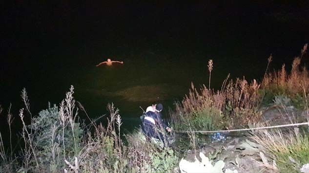 Aydın’da gölete uçan araçtaki kişi kayboldu