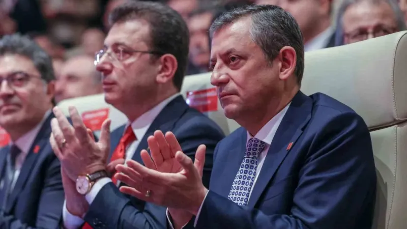 CHP Lideri Özel, iktidarın CHP’yi her yolu kullanarak engellemeye çalıştığını iddia etti CHP Lideri Özel, iktidarın CHP’yi her yolu kullanarak engellemeye çalıştığını iddia etti