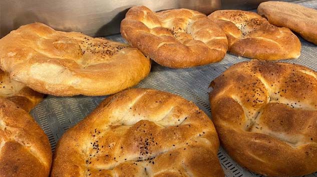 İstanbul’da pideler Ramazan için hazır