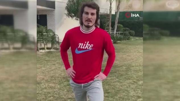 Çağlar Söyüncü’den 100 çocuğa eşofman