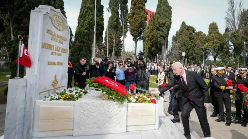 Milli şair Mehmet Akif Ersoy, İstiklal Marşı’nın kabulünün 104’üncü yılında anıldı