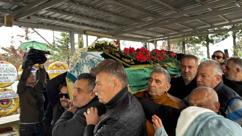 Hayatını kaybeden sanatçı Tanyeli son yolculuğuna uğurlandı