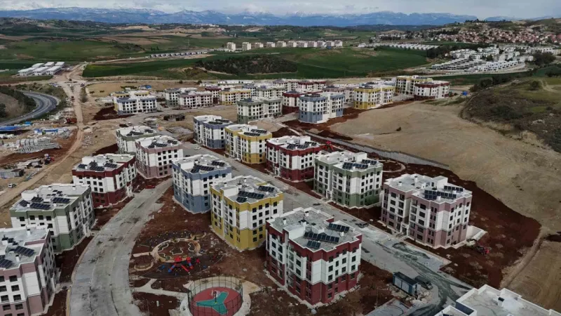 Depremzedeler için yapılan TOKİ konutlarında sona gelindi