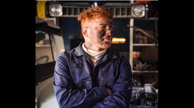 Athena Gökhan canlı yayında kendini sakatladı