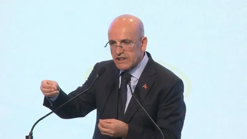 Bakan Şimşek: "Eleştirenler ya bizi duymuyor ya da kötü niyetliler" Bakan Şimşek: "Eleştirenler ya bizi duymuyor ya da kötü niyetliler"