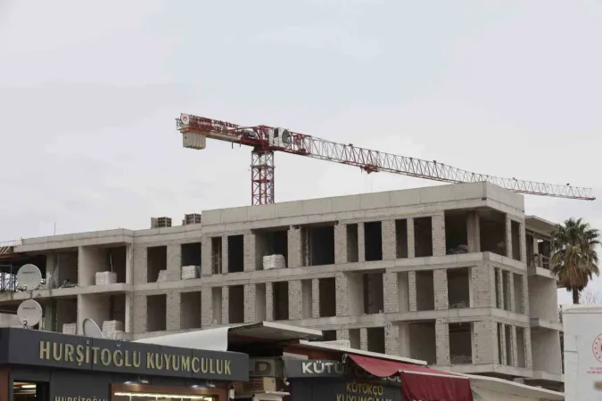 "Dünyanın en saçma binası"nın yerine iş hanı yapılıyor "Dünyanın en saçma binası"nın yerine iş hanı yapılıyor