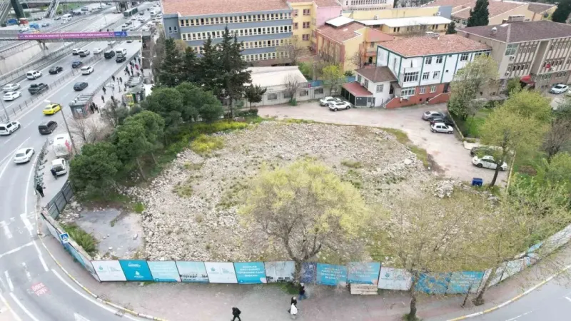 İmamoğlu Avcılar’daki hasarlı camiyi yaptıracağına söz verip yıktırmıştı İmamoğlu Avcılar’daki hasarlı camiyi yaptıracağına söz verip yıktırmıştı