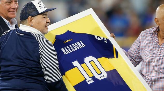 Maradona’nın formasına açık artırmada 55 bin euro verildi