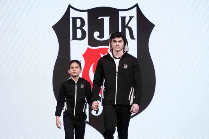 Beşiktaş’ta, Kartal Yuvası 2025-2026 Sonbahar - Kış koleksiyonu tanıtıldı Beşiktaş’ta, Kartal Yuvası 2025-2026 Sonbahar - Kış koleksiyonu tanıtıldı