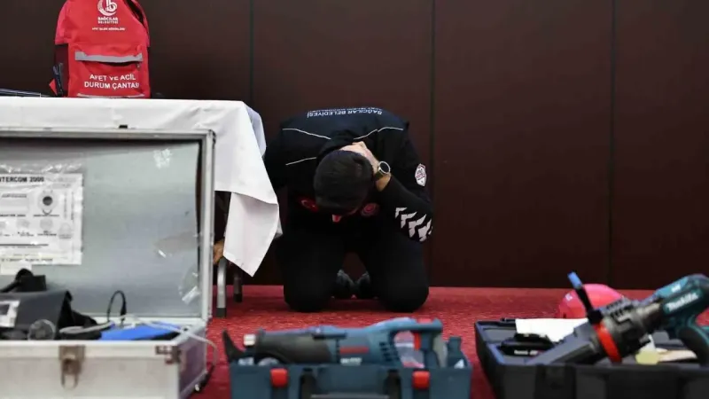 Uzmandan uyarı: "Deprem gelmeden evinizde tatbikat yapın"