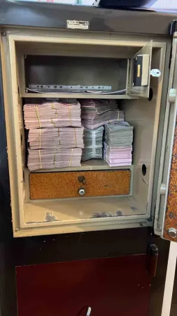 İBB operasyonunun 2. dalgasında para kasaları deşifre edildi