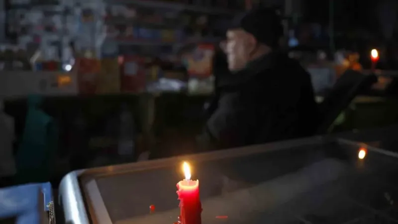 İspanya’da elektrik kesintisinin ardından OHAL ilan edildi İspanya’da elektrik kesintisinin ardından OHAL ilan edildi