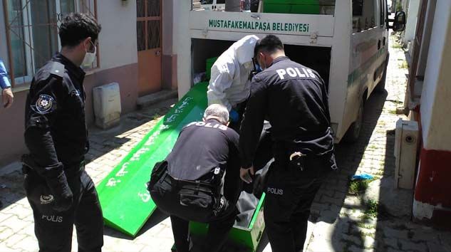 Yalnız yaşayan Lütfü Durmuş evinde ölü bulundu