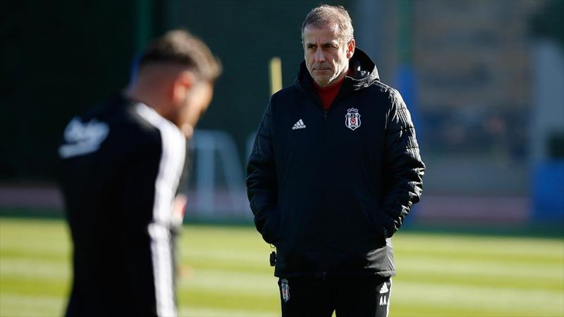 Beşiktaş Teknik Direktörü Avcı: Transfer talebimiz var ama limitler var