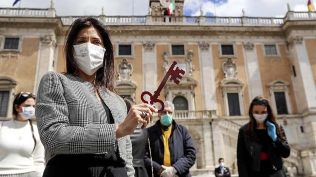 İtalya’da son 24 saatte Covid-19’dan 323 ölüm