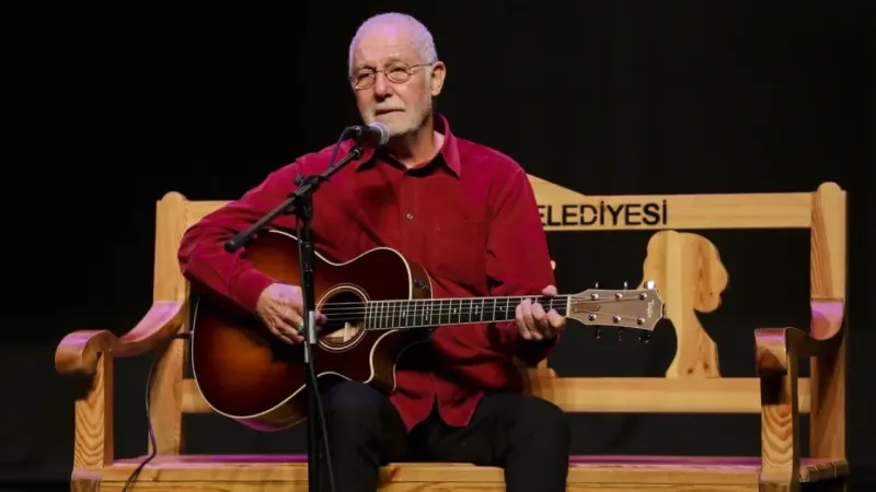 Ünlü sanatçı İlhan Şeşen hayatını kaybetti Ünlü sanatçı İlhan Şeşen hayatını kaybetti