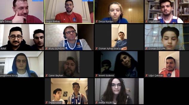 Anadolu Efes Kaptanı Doğuş Balbay, taraftarlarla buluştu