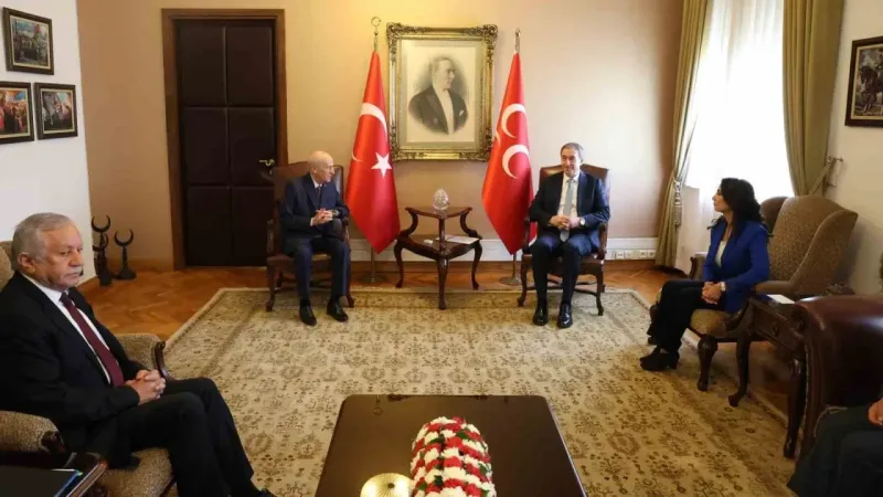 MHP Lideri Bahçeli, DEM Parti heyeti ile görüştü MHP Lideri Bahçeli, DEM Parti heyeti ile görüştü