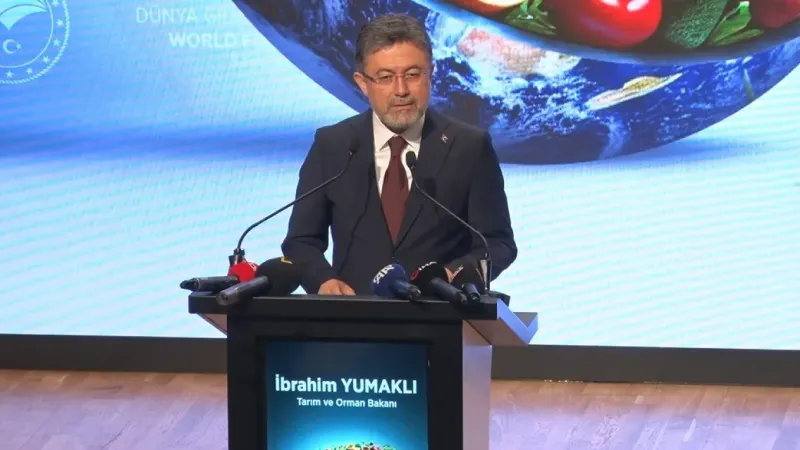 Bakan Yumaklı: "Bütün gıda işletmelerimizin kare kod uygulamasını kullanması zorunlu olacak" Bakan Yumaklı: "Bütün gıda işletmelerimizin kare kod uygulamasını kullanması zorunlu olacak"