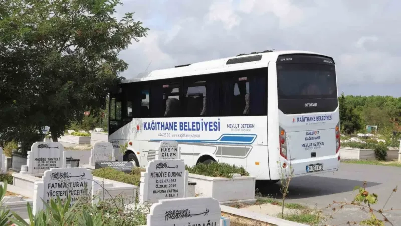 Kağıthane Belediyesi’nden vatandaşlara kabir ziyareti kolaylığı Kağıthane Belediyesi’nden vatandaşlara kabir ziyareti kolaylığı