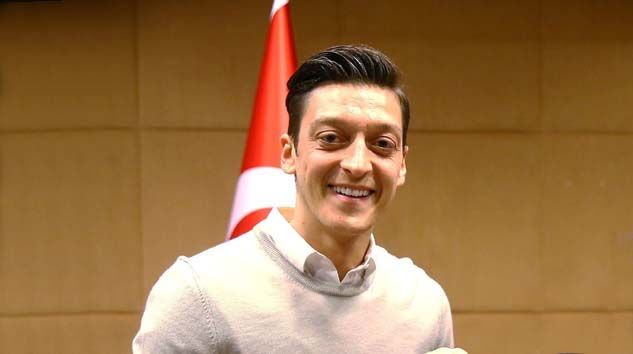 114 bin defa Helal sana Mesut Özil!