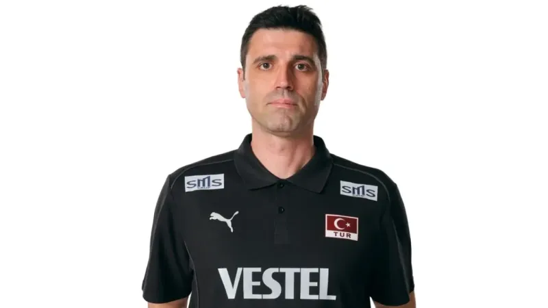 A Milli Erkek Voleybol Takımı’nda başantrenör Umut Çakır ile yollar ayrıldı A Milli Erkek Voleybol Takımı’nda başantrenör Umut Çakır ile yollar ayrıldı