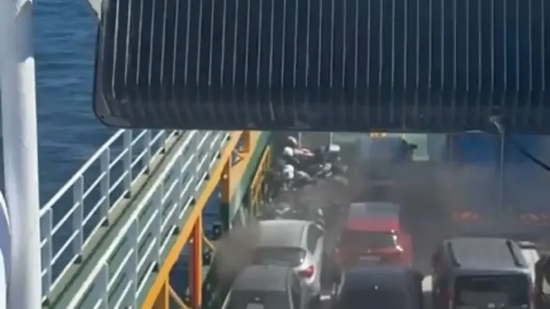 Marmara Adası açıklarında feribotta can pazarı: 200 yolcu tahliye ediliyor