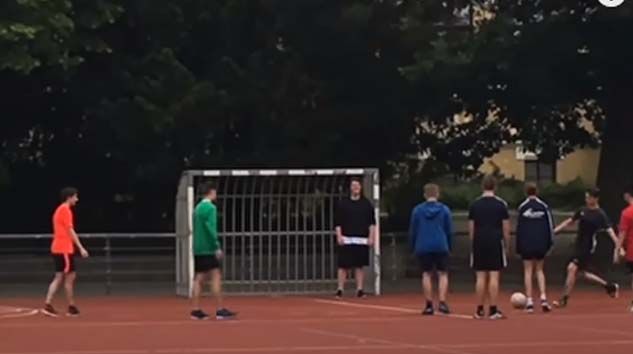 Almanya’da okullar kısmen açıldı