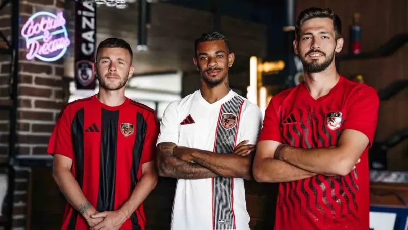 Gaziantep FK, yeni sezon formalarını tanıttı Gaziantep FK, yeni sezon formalarını tanıttı