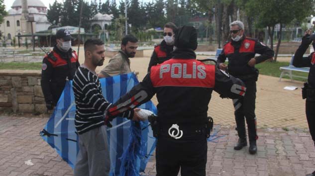 Adana’da uçurtma uçuranlara 392 TL ceza