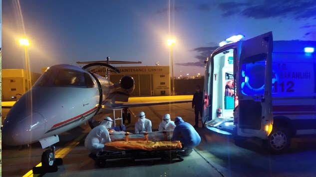Sudan’daki Covid-19’lu vatandaş ambulans uçakla yurda getirildi