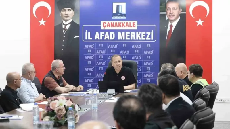 İçişleri Bakanı Ali Yerlikaya, Çanakkale AFAD İl Müdürlüğü’nde İçişleri Bakanı Ali Yerlikaya, Çanakkale AFAD İl Müdürlüğü’nde