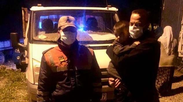 Jandarma kayıp 4 yaşındaki Berat Tekmetaş’ı uyurken buldu