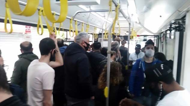 İETT otobüsündeki yoğunluk pes dedirtti