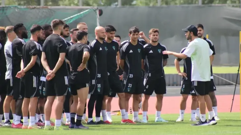 Kocaelispor ile Samsunspor 22 yıl sonra Süper Lig’de karşı karşıya geliyor