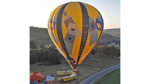 Emekliye ayrılan sıcak hava balonu kişisel koruyucu ekipman yapılıyor