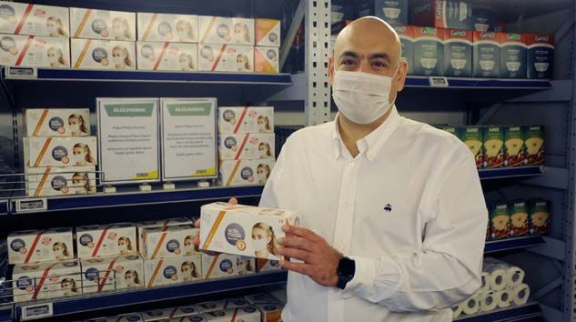 50 adet cerrahi maske 42.5 TL’den marketlerde satılmaya başlandı