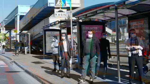 Kısıtlamanın ilk gününde sağlık çalışanları yine yollara düştü