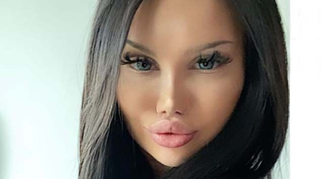 Enise Sude bu sefer Can Yaman’ın attığı mesajları ifşa etti