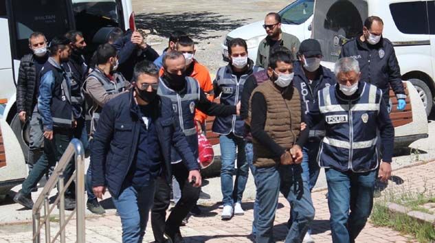 Elazığ’da çıplak fotoğrafla şantaj yapan çetenin 6 üyesi tutuklandı