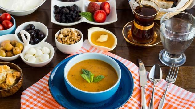 Oruç tutarken sıvı kaybını önlemenin altın kuralları