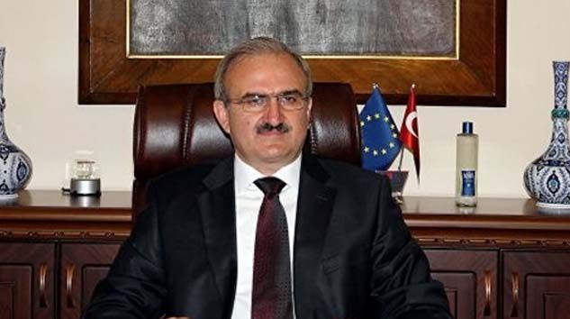 Antalya Valisi: Hafta sonu sokağa çıkma kısıtlaması yok