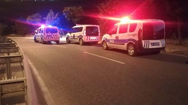 İzmir’de sokak ortasında pompalı tüfek dehşeti: 3 yaralı