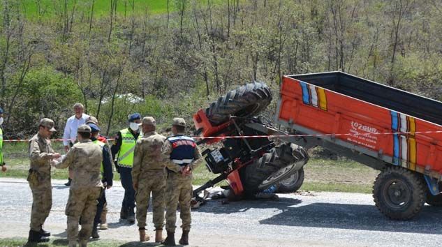 Sivas’ta traktörün altında kalan Azmi Ünlü hayatını kaybetti