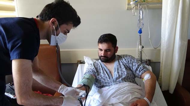 Vefa gazisi saldırı anını anlattı: Arkadan gelen araç taradı geçti