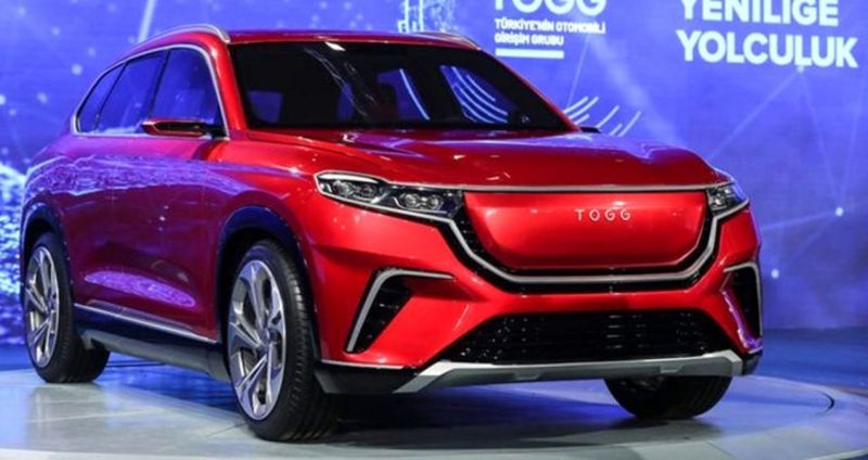 Yerli otomobil dünyaya tanıtıldı